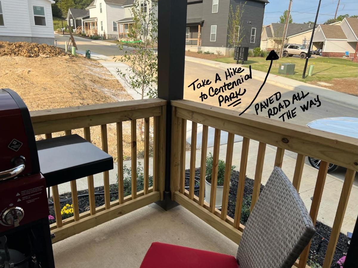 New Centennial Park Luxury Smart Home W Courtyard Fayetteville Buitenkant foto